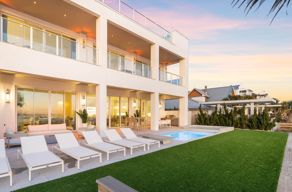 2590 E County Highway 30a 7 Bedroom Home by RedAwning