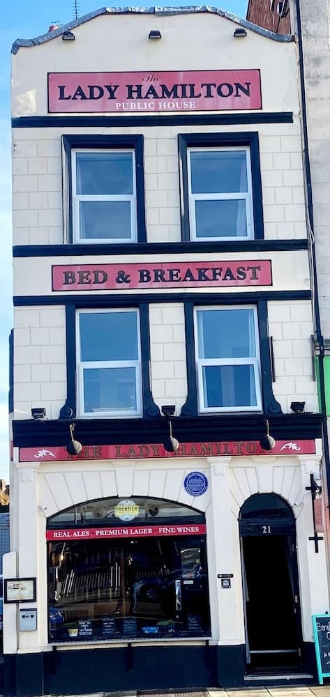 Konaklama yerinin ön cephesi