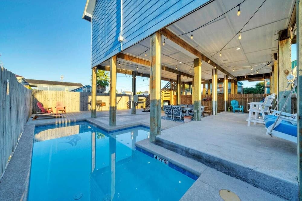 Priv Pool, Walk to Marina + Eateries, 3 Mins to Beach Marlin Azul by Avantstay