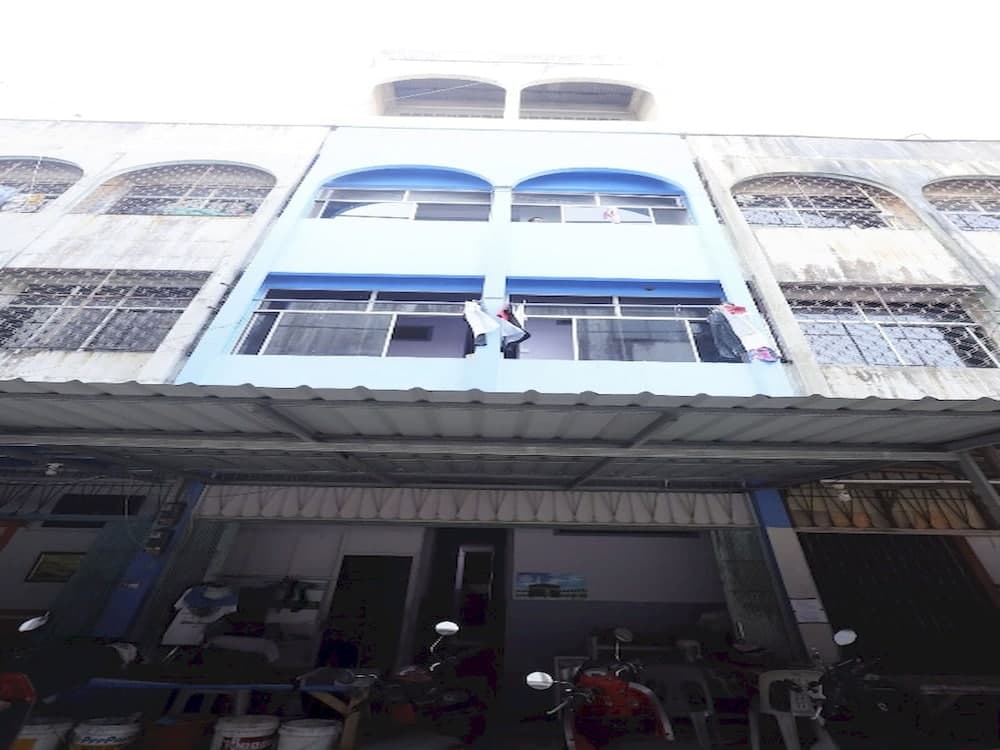 SPOT ON 93276 Fendi 2 Homestay SyariahNearPelabuhan Feri Batam Centre