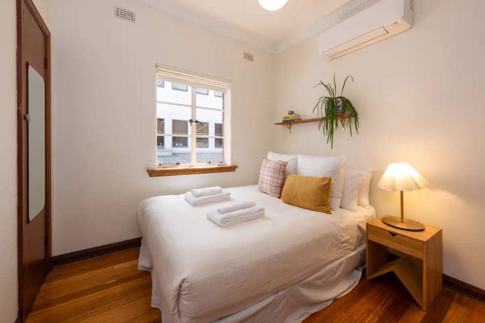 Charming Art Deco Unit in East Melbourne