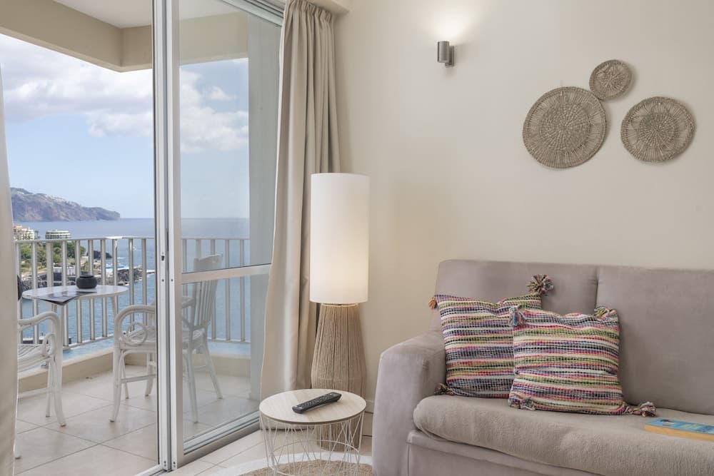 Pool and Fabulous sea View, Apartamento do Mar II