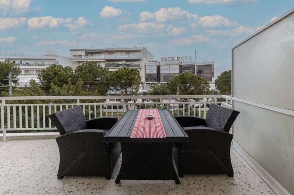 Bijou apartment in Glyfada center