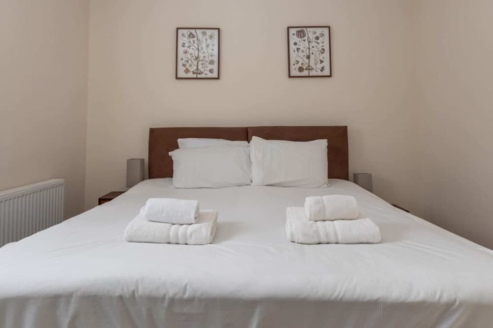 Bright & Contemporary 1bedroom Annexe - Herne Hill!