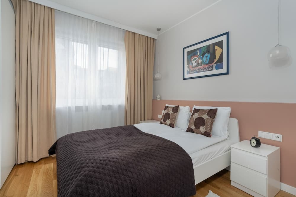 Trendy Apartment Polna by Renters