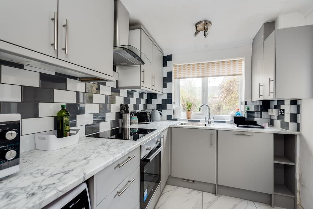 Bright & Spacious 2-Bedroom House