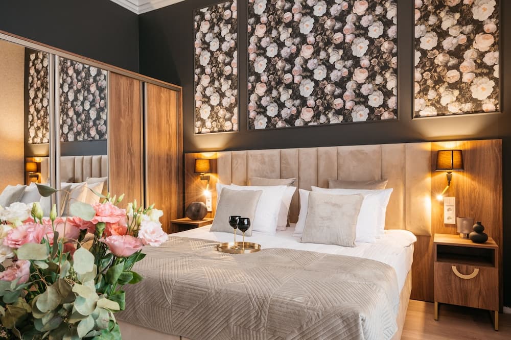 White Lotus - LoftAffair Collection