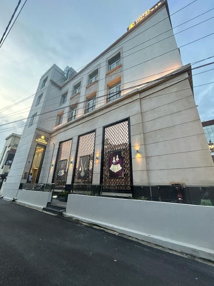 Five Elements Hotels Goldleaf Haldwani