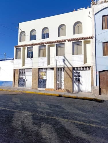 EL MONARCA AQP