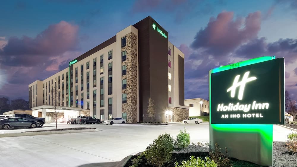 Holiday Inn Nashville Airport by IHG