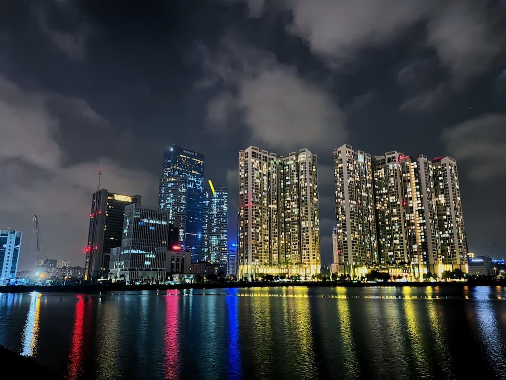 Feria Home - Vinhomes Sky Lake Pham Hung