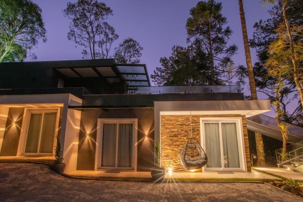 Konaklama yerinin ön cephesi