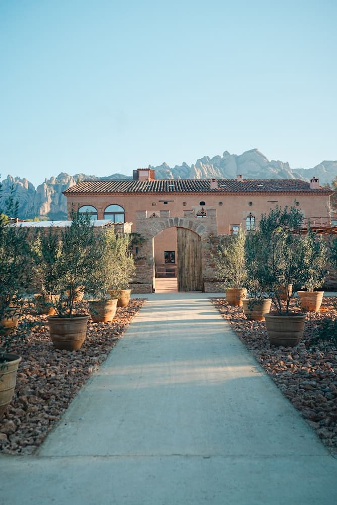 Hotel Masia Can Farrés