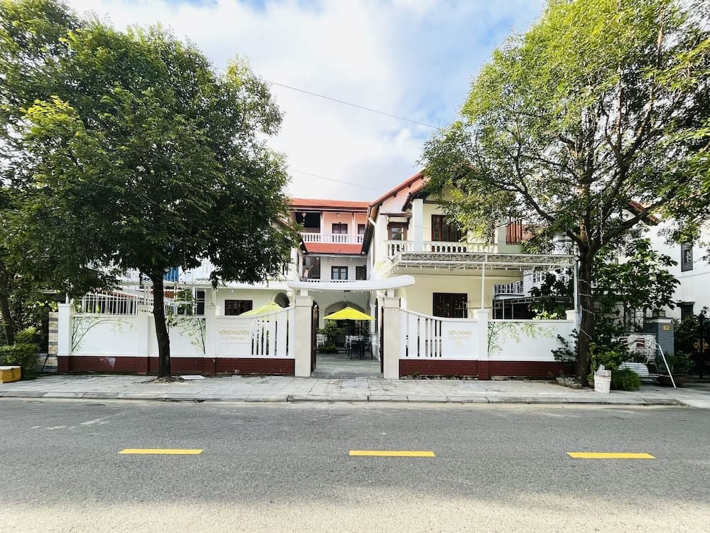 Sen Hong Apartment & Beer Garden