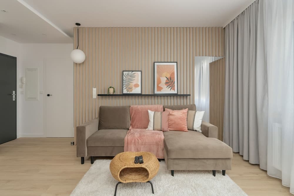 Elegant Apartment in Poznan by Renters