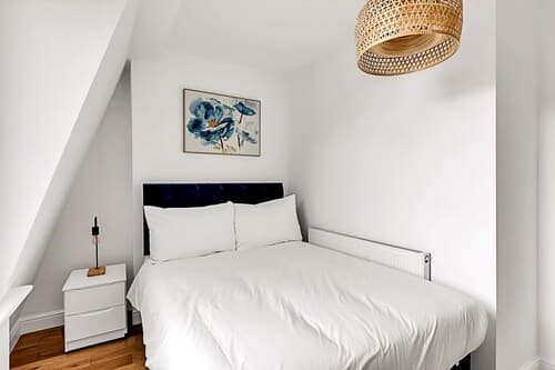 Contemporary Oasis in Paddington III