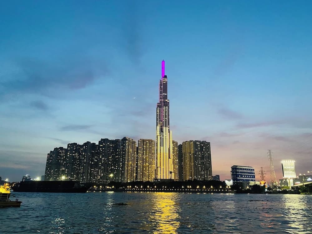 Landmark 81 Luxury Vacation