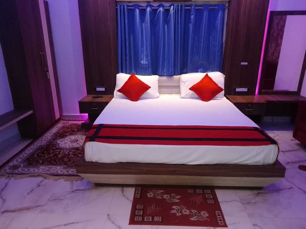 G P Guest House And Banquet Hall