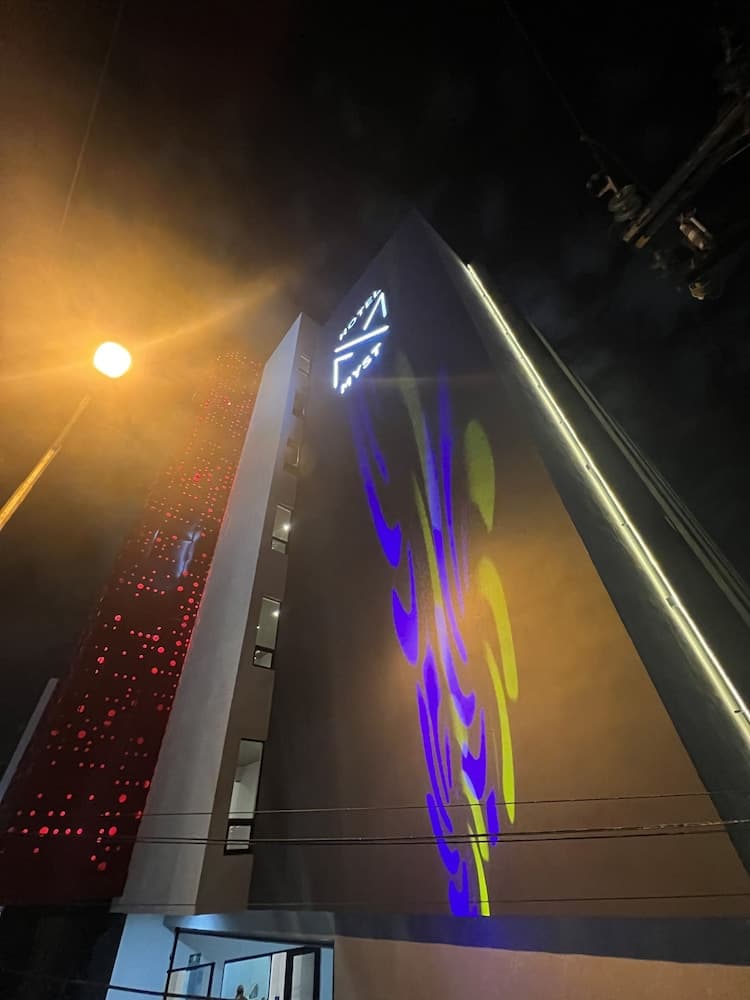 Konaklama yerinin ön cephesi