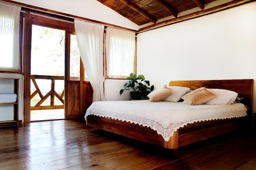 Casa Laureles