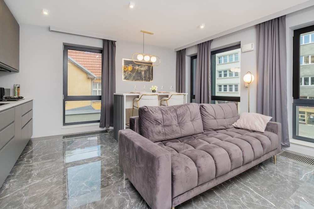 Luxurious Apartment in Gdynia by Renters