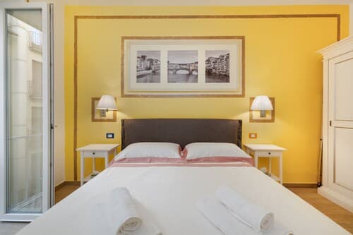 "fabulous Apartment in the Historic Center of Florence"