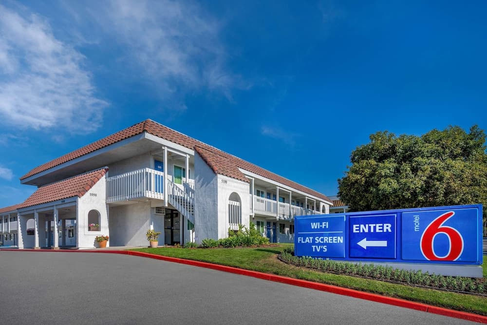 Studio 6 Suites Carpinteria, CA–Santa Barbara - South
