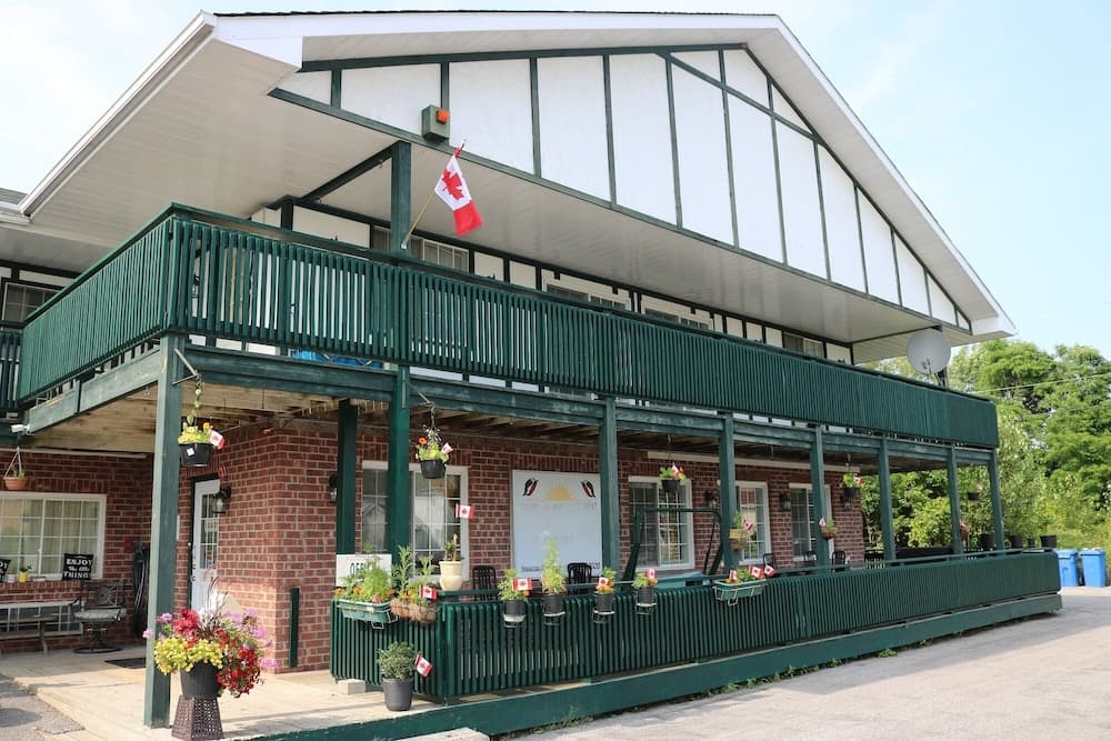 Fenelon Inn