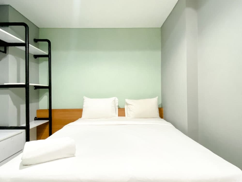 Modern And Nice 2Br At Patraland Urbano Apartment
