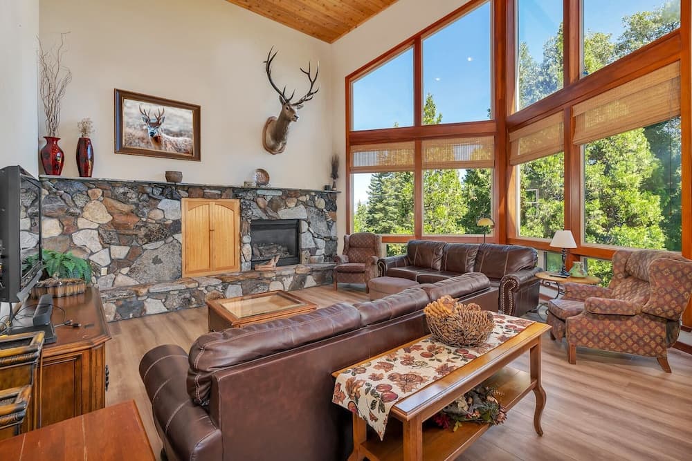 Gorgeous 5 BDR Travioli Mountain Retreat for 10!