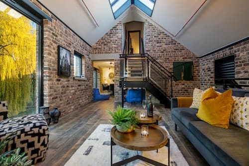 York - House - Stay 6 - Garden - Central Location