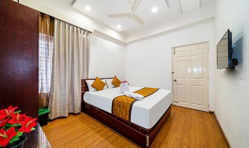 Fabhotel Arcade Inn Suites