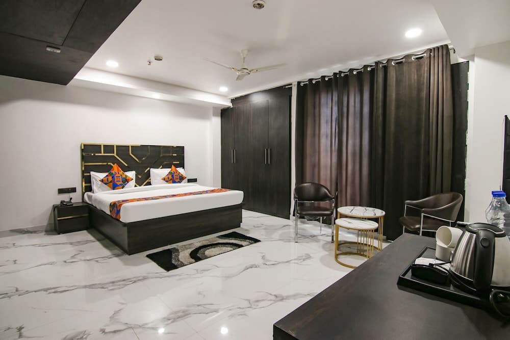 FabHotel Greysky