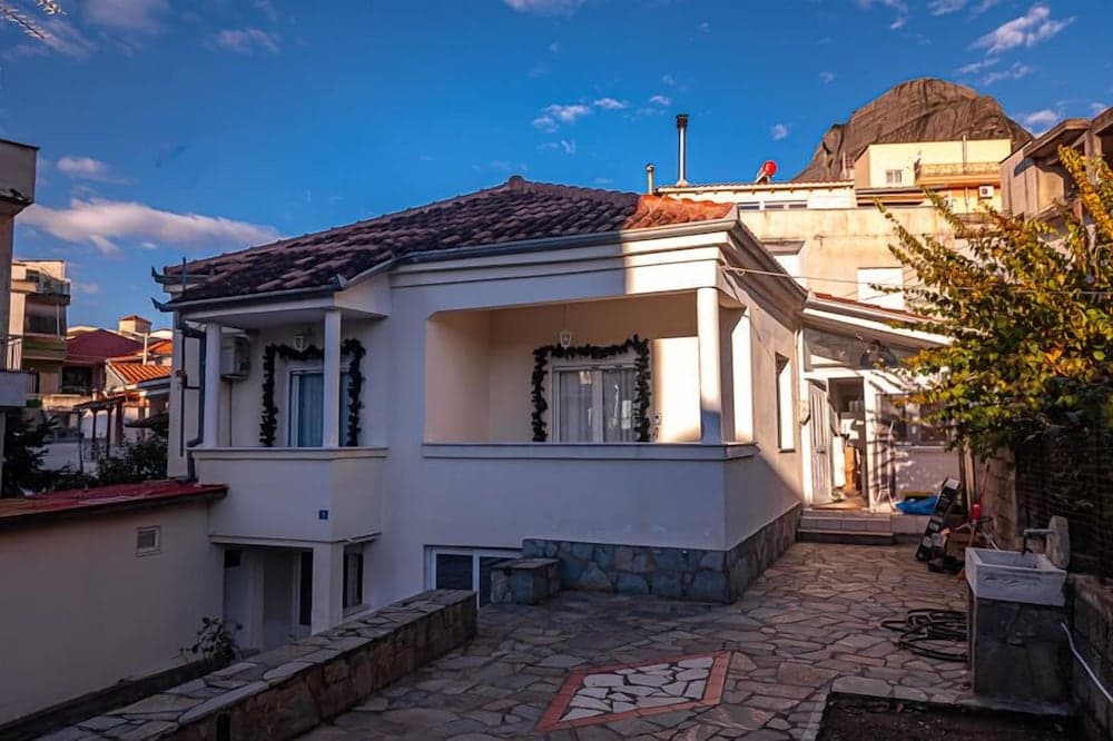 Konaklama yerinin ön cephesi