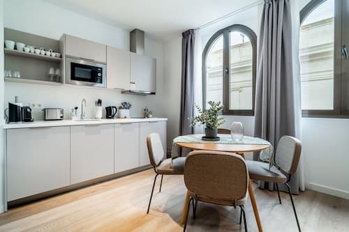 Limehome Sevilla Calle Granada