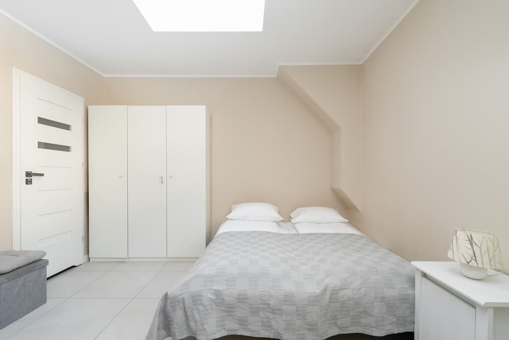 Comfortable Studio in Poznan by Renters