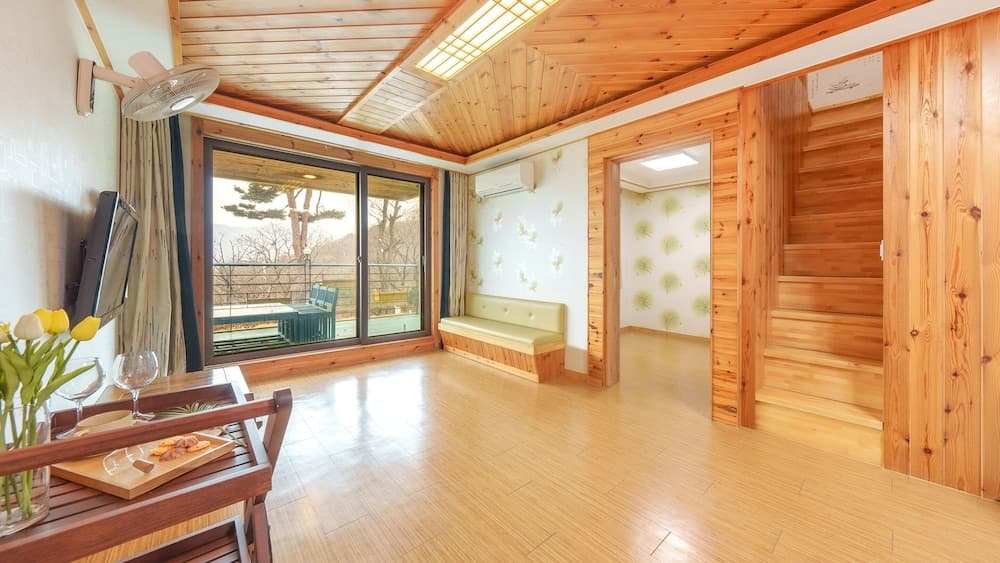Gangwha Jeongwon Pension