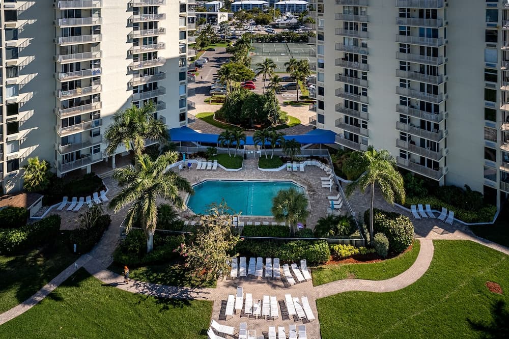 Estero Beach and Tennis