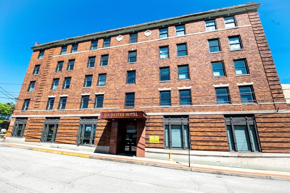 Rochester Hotel