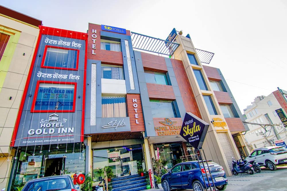 Fabhotel Skyla