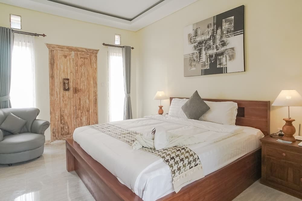Giri Krisna Guest House