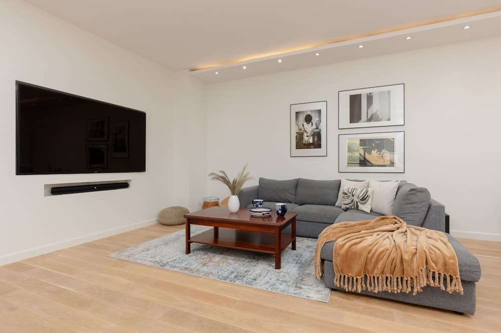 3 Bedroom Apartment by Renters
