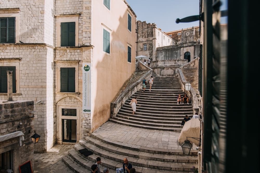 Art Deco Old Town Square Apartments by DuHomes