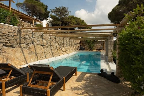Baroness in Mykonos With 5 Bedrooms and 4 5 Bathrooms