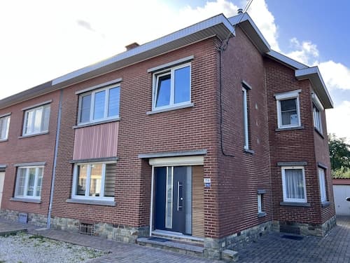 Beautiful House With 4 Bedrooms in Hees