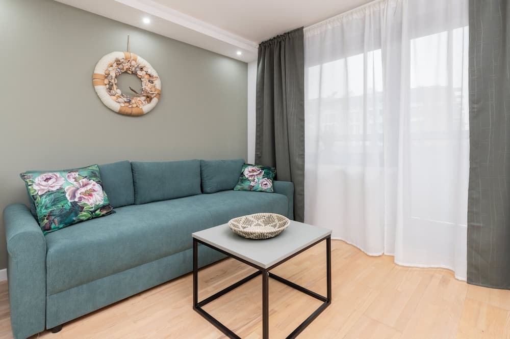 Apartment Gdańsk With Balcony by Renters