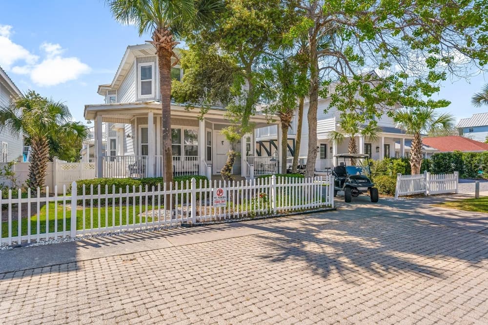 Destin Beach House - Gulf Moon by PHG