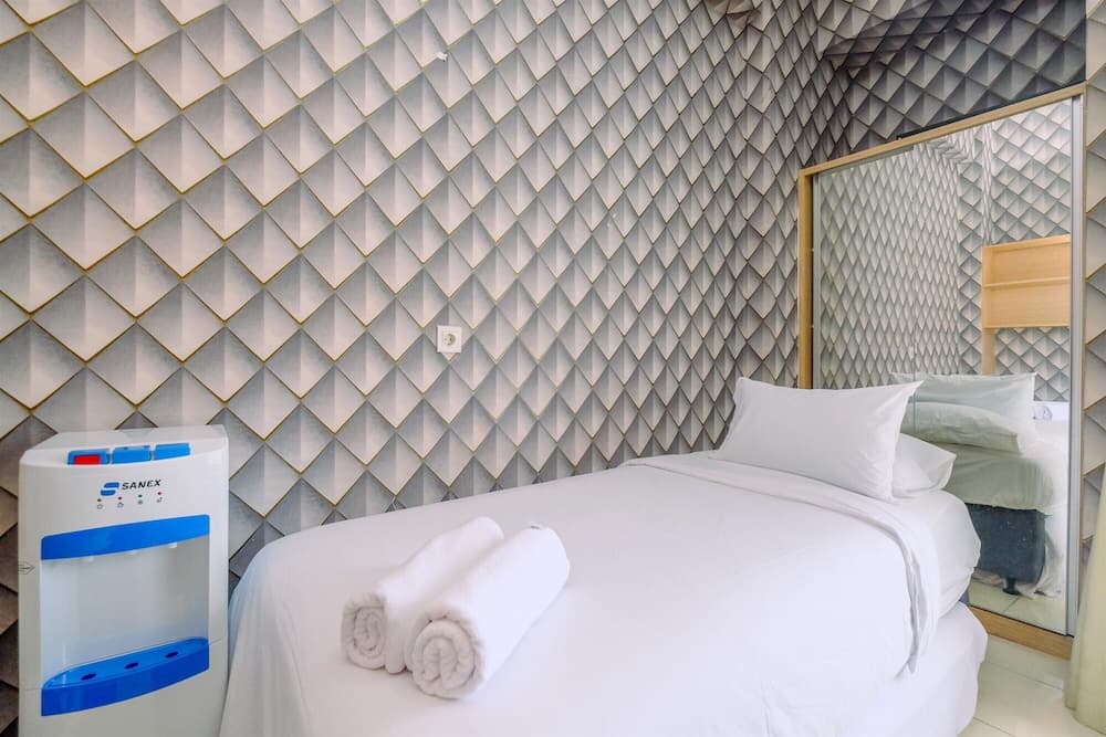 Cozy Living And Minimalist Studio Dave Apartment