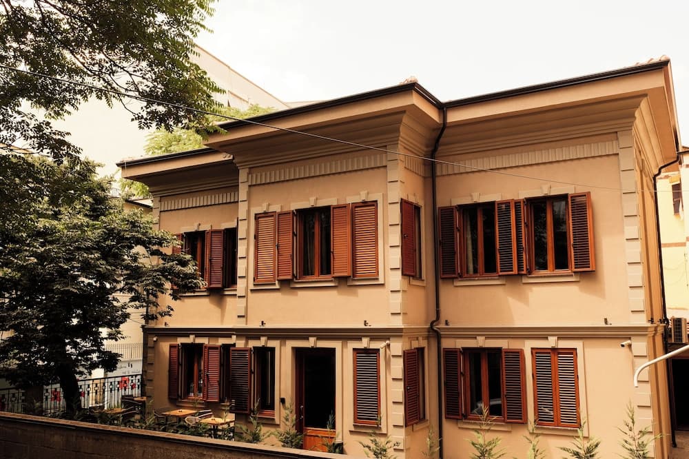 Faces & Places Boutique Hotel