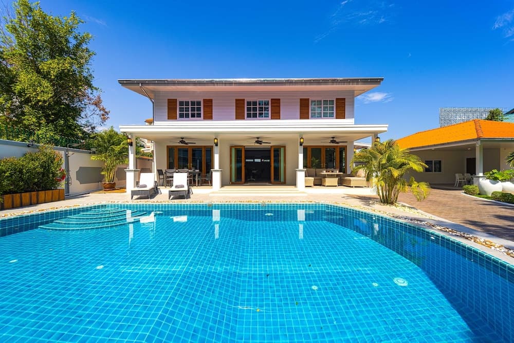 5 Bedroom Pool Villa In City Center- BV1